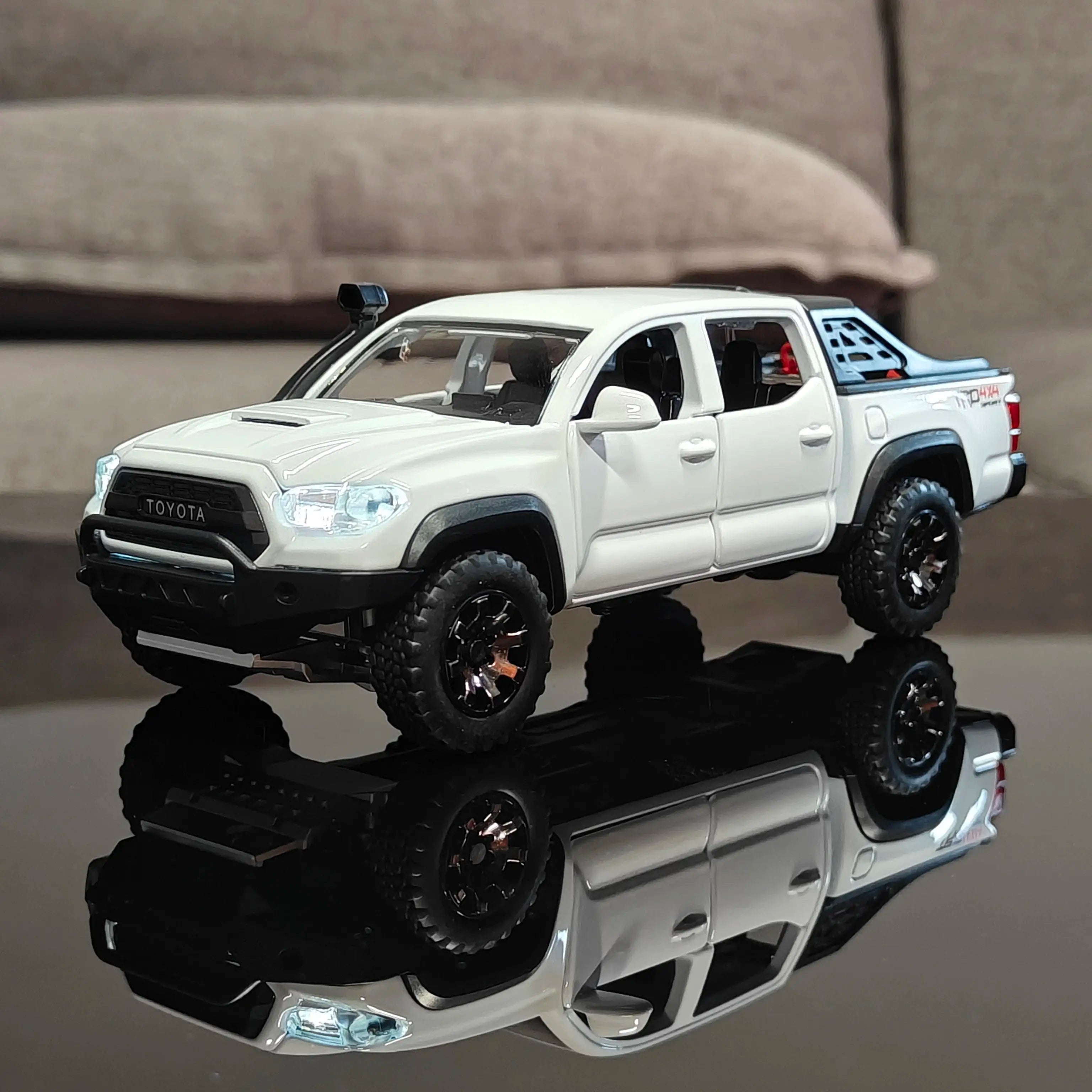 1:32 Metal Toyota Tacoma TRD off Road Pickup Truck Diecast Model Car, Alloy Collectible with Sound & Light, Hobby Item, Birthday Gift for Boys, Display Piece (Diecast Toys Category), Model Cars, with Lights, Toy Car